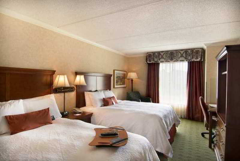 Hampton Inn & Suites Youngstown-Canfield חדר תמונה